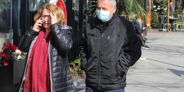 Nesër nisin gjobat për maskat, ja si do vendosen nga Policia