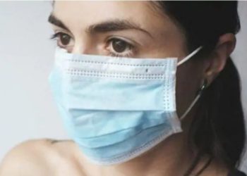 A po na vrasin maskat e fytyrës? Ekspertët flasin për rrezikun e dioksidit të karbonit