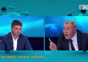 Debate për besimin islam, Muç Nano: Mua më fyen dhe një grua e mbuluar