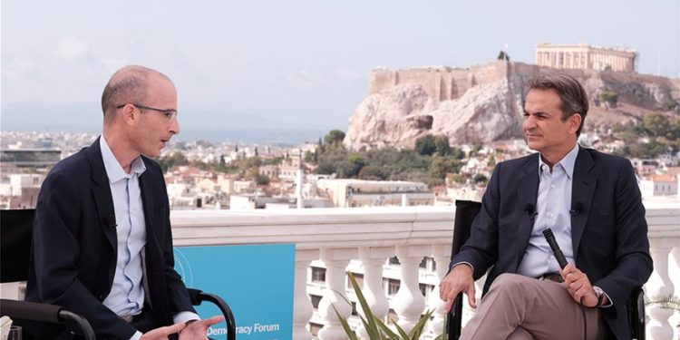 Greqia sërish në karantinë? Ja çfarë thotë kryeministri Mitsotakis