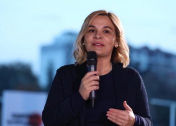 Monika Kryemadhi e kënaqur me partinë e re të Jozefina Topallit: I uroj suksese, një alternativë më shumë kundër sektit të rilindjes