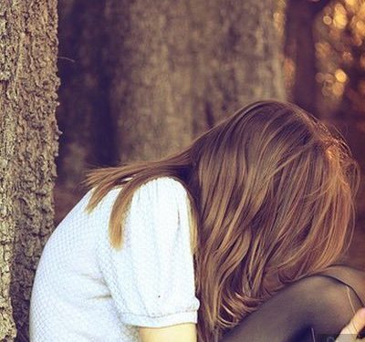 Nëse po ndiheni të trishtuar, jeni duke përjetuar “trishtimin e vjeshtës”