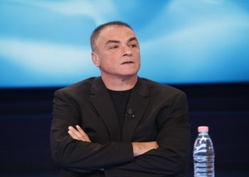 Arian Çani: Ministri i Jashtëm grek është me origjinë nga Vunoi, mund të jenë kushërinj me Ramën