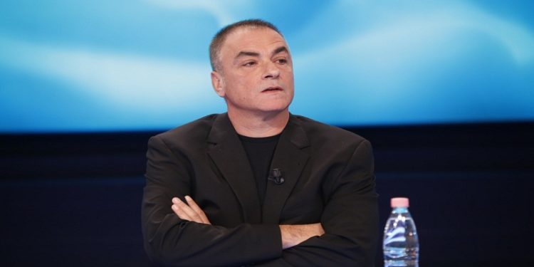 Arian Çani: Ministri i Jashtëm grek është me origjinë nga Vunoi, mund të jenë kushërinj me Ramën