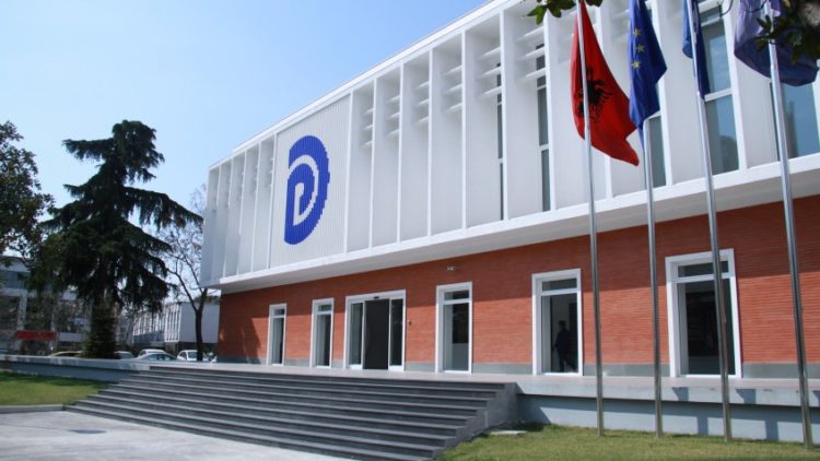 Kandidatët për deputetë të PD-së në Tiranë, mes emrave edhe ish-drejtori i Policisë në Gjirokastër