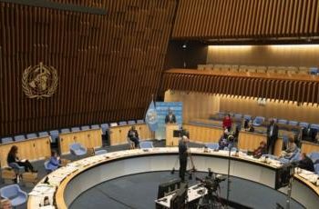 Dje niveli më i lartë i infektimeve me COVID-19 në botë, OBSH kundër një izolimi të dytë