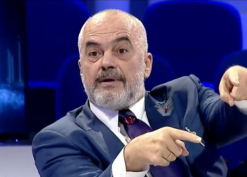 Rama paralajmëron: Rrezikojmë mbylljen në karantinë përsëri