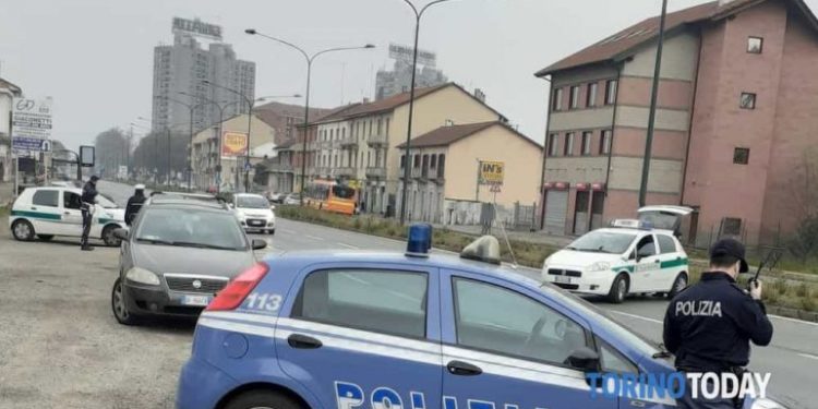 Itali/ Theu ligjin e karantinës, 65-vjeçarja akuzon fqinjët: Janë spiunë