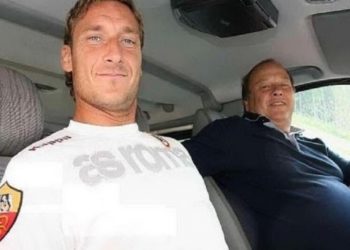 ​Covid-19 i merr jetën babait të Francesco Tottit