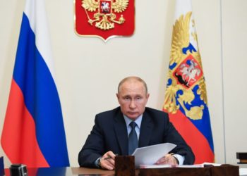 Putin: Vaksina ruse është efikase ndaj Covid-19, synohet vaksinimi në masë