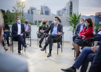 Basha: Qeveria e ka humbur kontrollin mbi pandeminë. Në Shqipëri koha e marrjes së përgjigjeve të testit është më e gjata në Europë