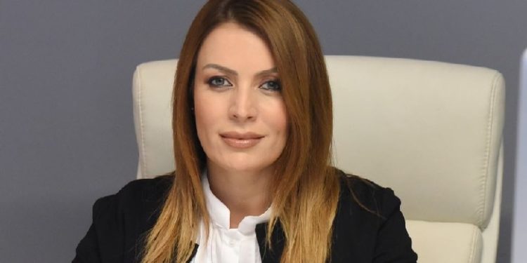 Deputetja e PS rrëfen ditët me Covid dhe tregon me çfarë u mjekua