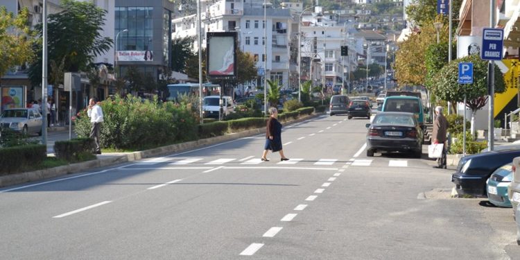 Sherr mes adoleshentëve në Gjirokastër, dy të ndaluar nga policia