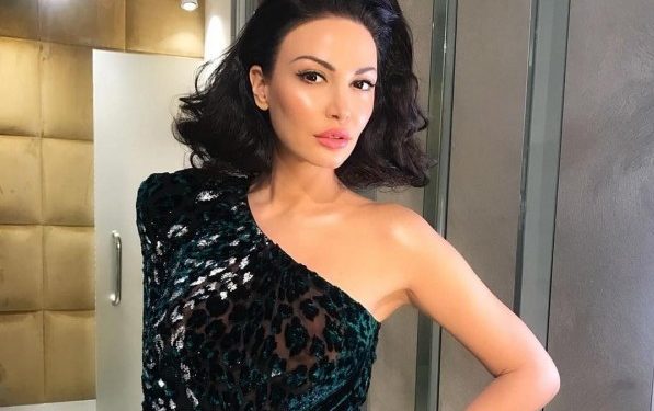 Këngëtarja e famshme ‘shpërthen’ kundër mediave shqiptare: Unë dhe jeta ime private jemi djegur nga ju