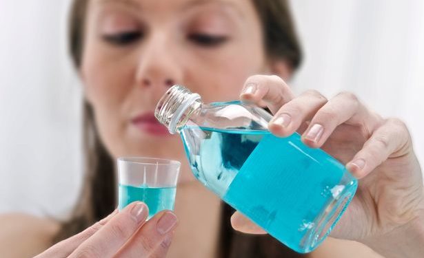 Studimi i ri/Larja e gojës mund ta vrasë Covid brenda 30 sekondave