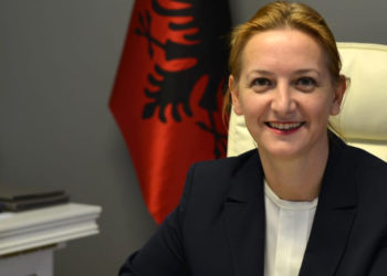 Rezulton pozitive me Covid Ministrja e Financave dhe Ekonomisë, Anila Denaj