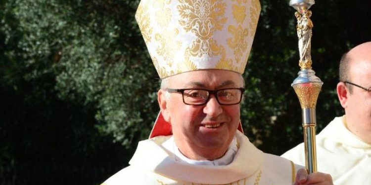 Shtrohet në Spital Imzot George Frendo pasi rezultoi i prekur nga Covid