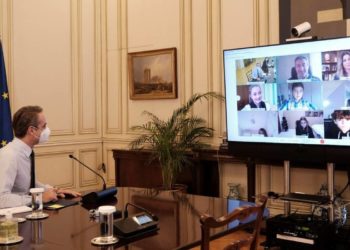 Mitsotakis jep lajmin: Shkollat ​​fillore do të hapen të parat kur të lehtësohen masat kufizuese kundër Covid-19