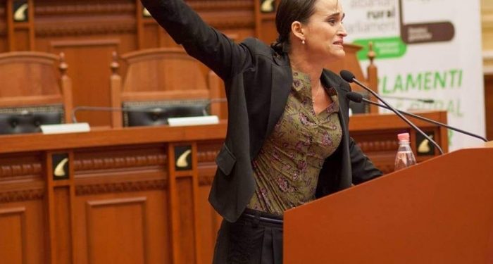 Përloti Kuvendin me historinë e saj, Rigerta Loku do të kandidojë për deputete më 25 prill