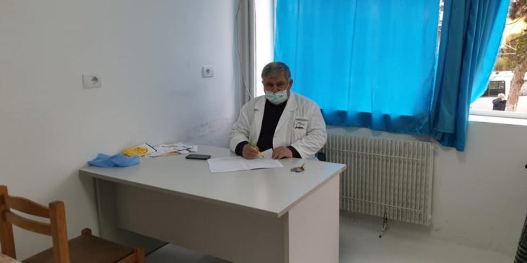 Covid i merr jetën një tjetër mjeku (Emri)