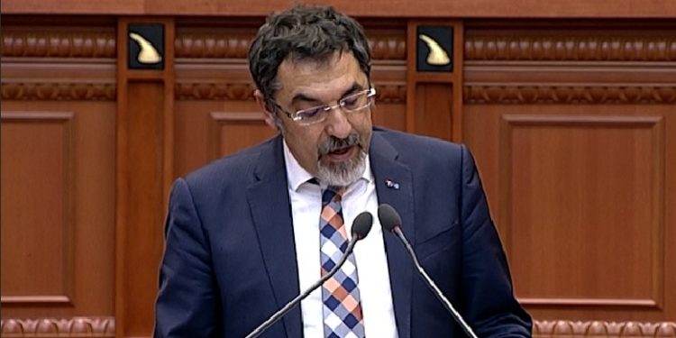 Qeveria rrit me 20% buxhetin për bujqësinë, naftë pa taksa vitin e ardhshëm për fermerët