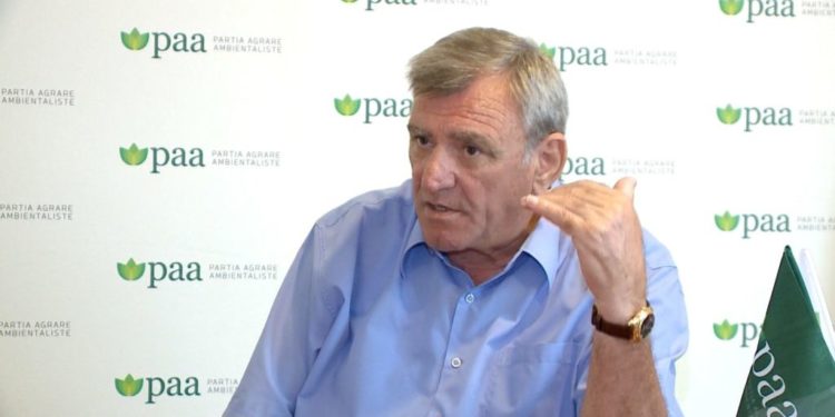 Agron Duka infektohet me Covid