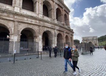 Itali/ 233 të vdekur në 24 orë, mbi 22 mijë të infektuar me COVID-19
