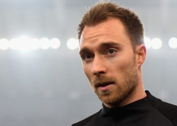 Marotta me Conten, i hap derën Eriksenit