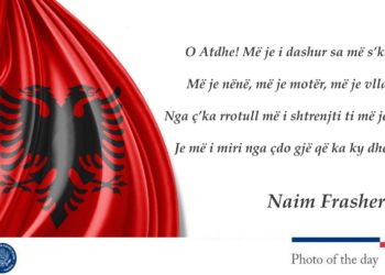 Ambasada e SHBA në Shqipëri uron Festën e Çlirimit me vargjet e Naim Frashërit