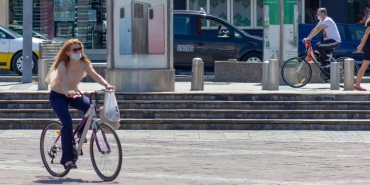 Mali i Zi rikthen karantinën në fundjavë