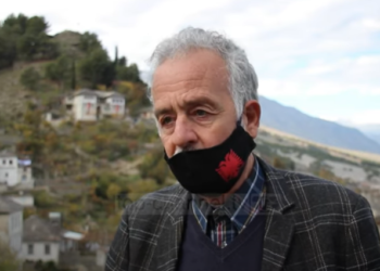 Festat vetëm me familjen/ Gjirokastër, pandemia i shtyn banorët t’i rikthehen traditës 100-vjeçare