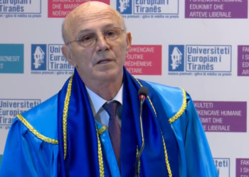 UET nderon me titullin ‘Doctor Honoris Causa’ poetin nga Tepelena, Petrit Ruka (VIDEO)