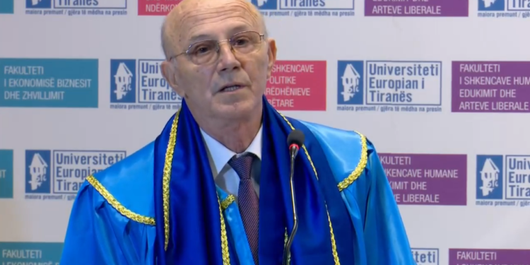UET nderon me titullin ‘Doctor Honoris Causa’ poetin nga Tepelena, Petrit Ruka (VIDEO)