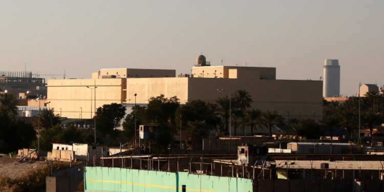 Irak/ Shtatë raketa synojnë ambasadën amerikane, prishet armëpushimi