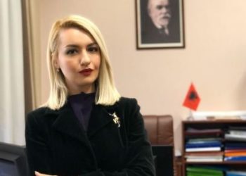 Romina Kuko largohet nga Ministria e Brendshme, pason në detyrë Toni Gogun