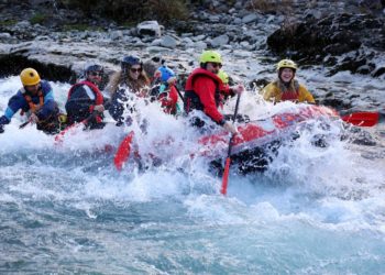 ‘Active Albania’ rafting në Vjosë, Bledi Çuçi siç nuk e keni parë më parë (VIDEO)