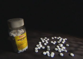 “E kërkojnë në qiell, gjendet në tokë”: Aspirina, një ilaç i mundshëm anti-COVID