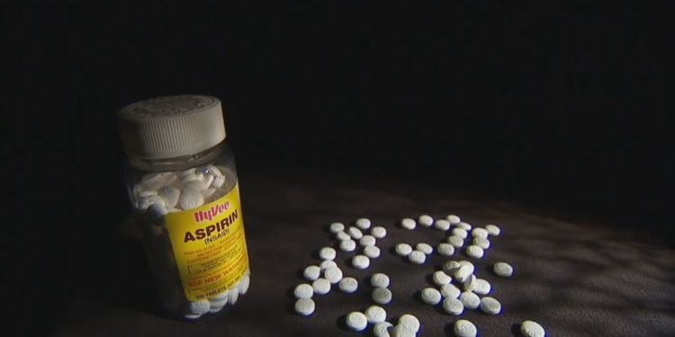 “E kërkojnë në qiell, gjendet në tokë”: Aspirina, një ilaç i mundshëm anti-COVID