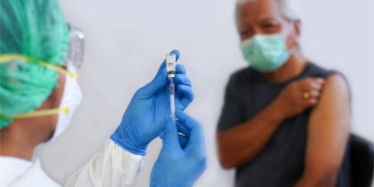 Tjetër vaksinë kundër Covid, ofron mbrojtje 95% (Detajet)