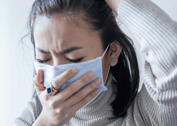 Këto janë simptoma jo të zakonshme të Covid që nuk duhen neglizhuar