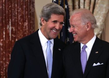 Biden rikthen John Kerry në administratë