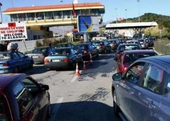 Kriteri i ri i Greqisë për kalimin nga Kakavija: Përveç tamponit, shqiptarëve do t’i bëhet edhe testi i shpejtë