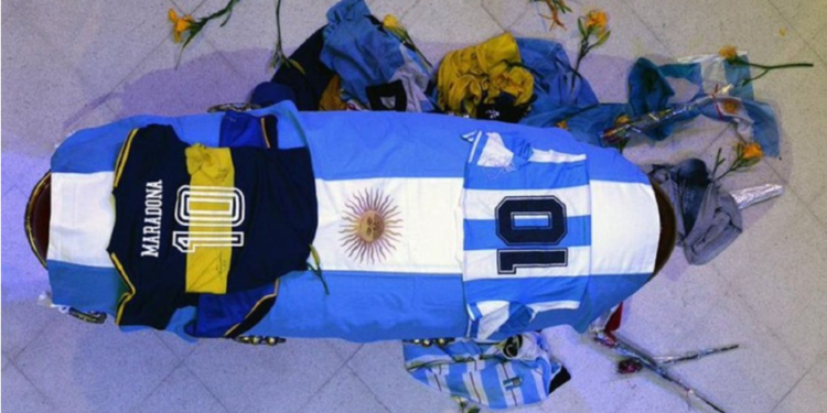 Maradona po lë botën pa fjalë, legjenda ka firmosur që të mos e varrosin