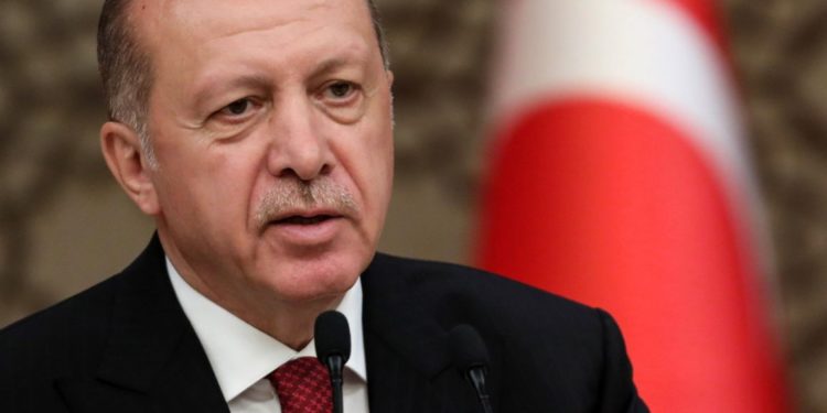 ​Erdogan dërgon ushtrinë në Azerbajxhan