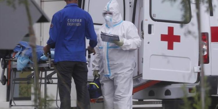 Shtohen dramatikisht rastet në Rusi, rreth 2 milionë të infektuar me COVID-19