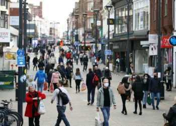 32.961 raste të reja infektimesh me COVID-19 në Itali dhe 623 vdekje në 24 orë