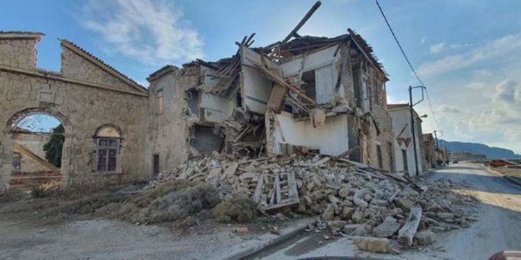 Pas tërmetit 6.7 ballë, autoritetet lokale evakuuojnë banorët në ishullin Samos