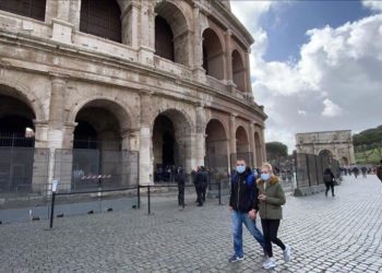 Itali/ 353 të vdekur nga Covid-19 në 24 orët e fundit