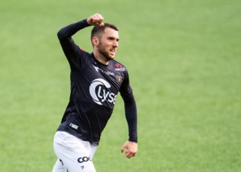 Video, mesfushori kosovar di të shënojë vetëm supergola