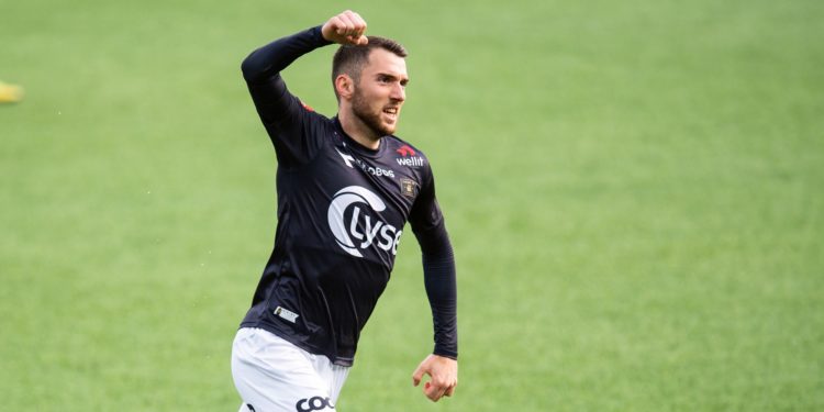 Video, mesfushori kosovar di të shënojë vetëm supergola